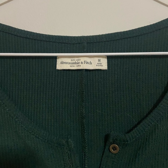 Abercrombie & Fitch Green Waffle Tee long sleeve (M) - Picture 4 of 7